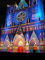Lyon, Cathedrale Saint Jean, facade, (Fete des Lumieres 2008 de Lyon) (2)